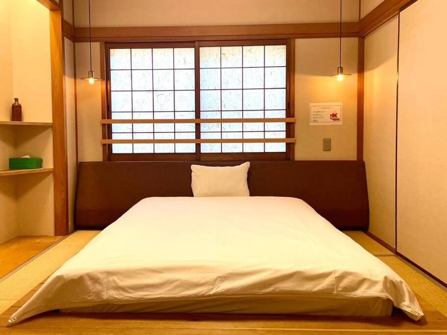 אוסקה Color 日本橋【A】＊Max10名宿泊可能＊観光便利＊黒門市場近く＊Big Sale＊ מראה חיצוני תמונה
